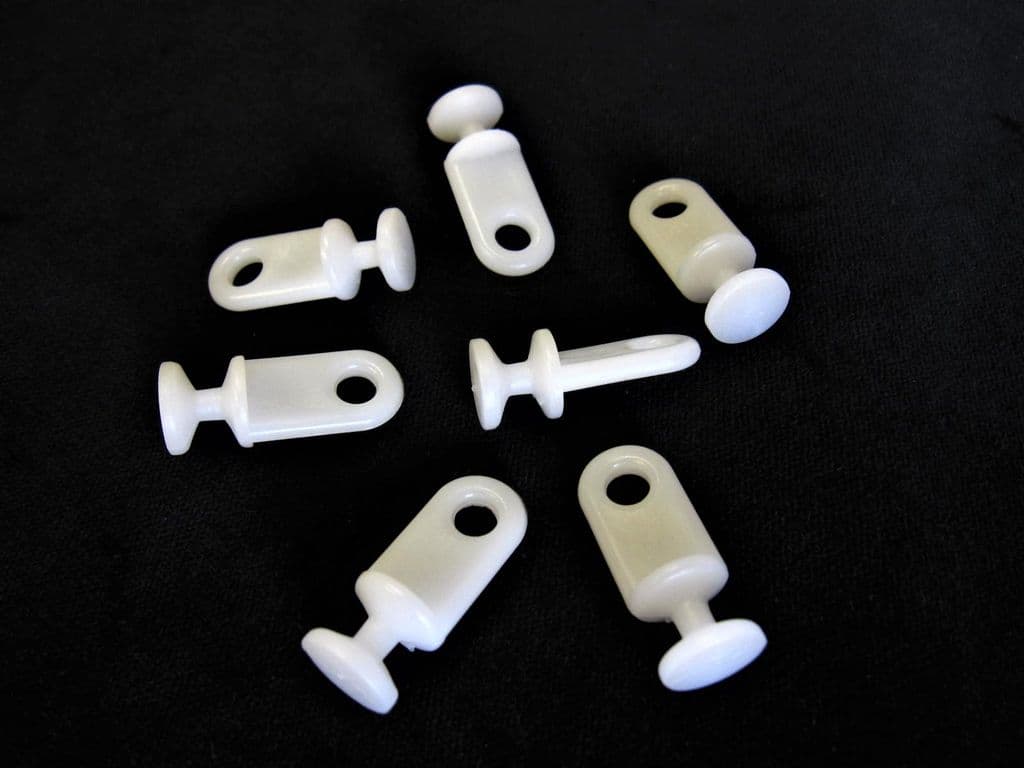 30 Long Swivel Curtain Track Gliders White Nylon Rail Runners Glide